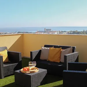  Appartement One Bedroom With Stunning River Views And Private Rooftop!